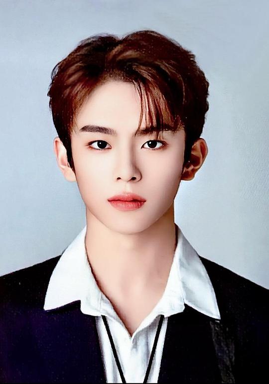 柳岡旻 Kang Min Yoo