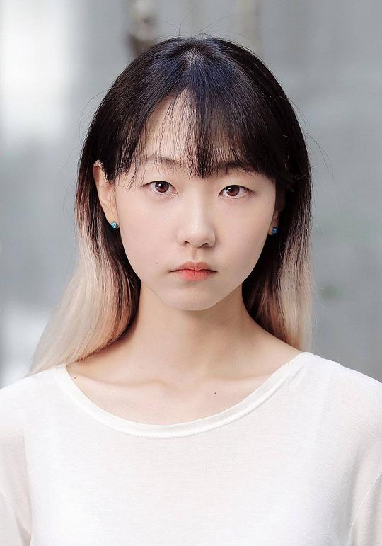 文惠仁 Hye-in Moon