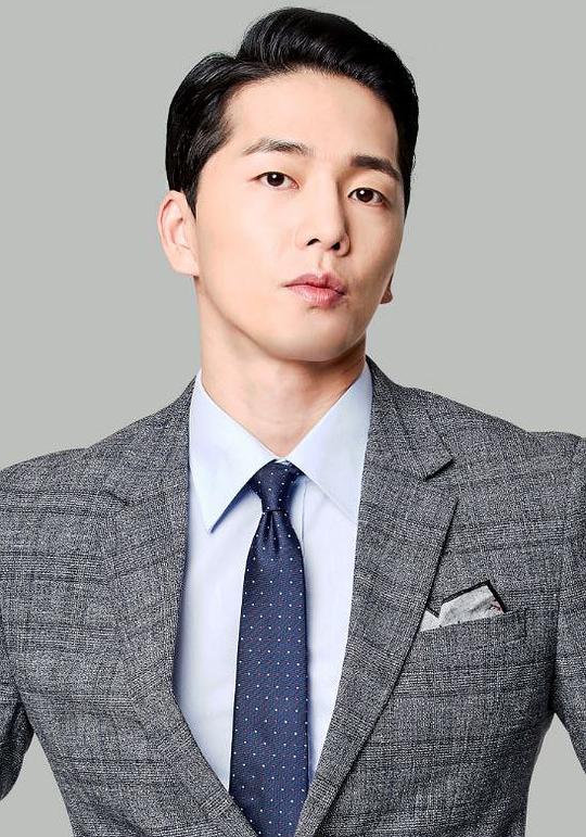 李現瞋 Hyun-jin Lee