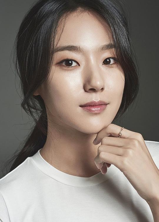 李姃玟 Jung-min Lee