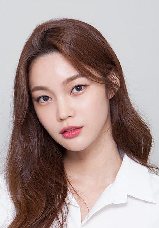 韓音德 Han Eu-ddeum