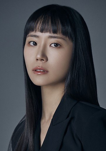 樸藝妮 Ye-ni Park