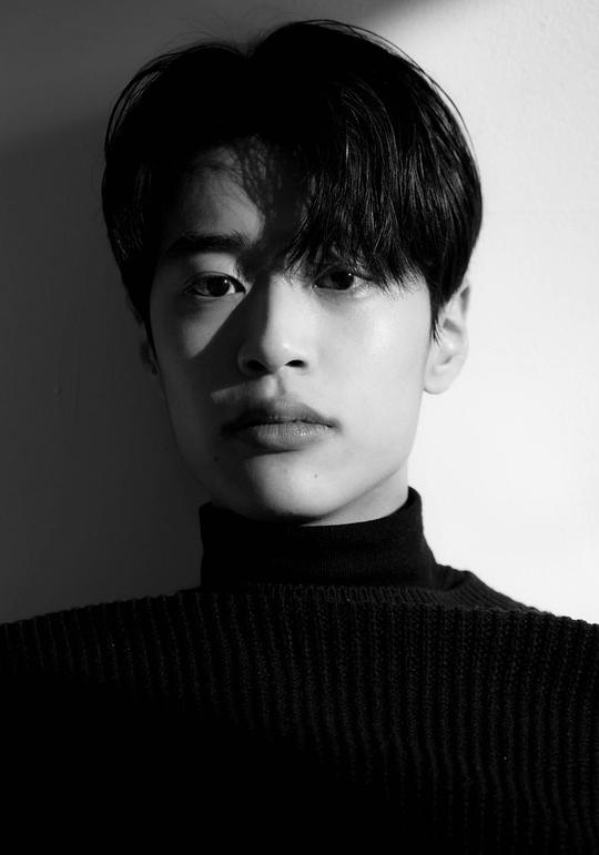 韓逵旼 Gyu Min Han