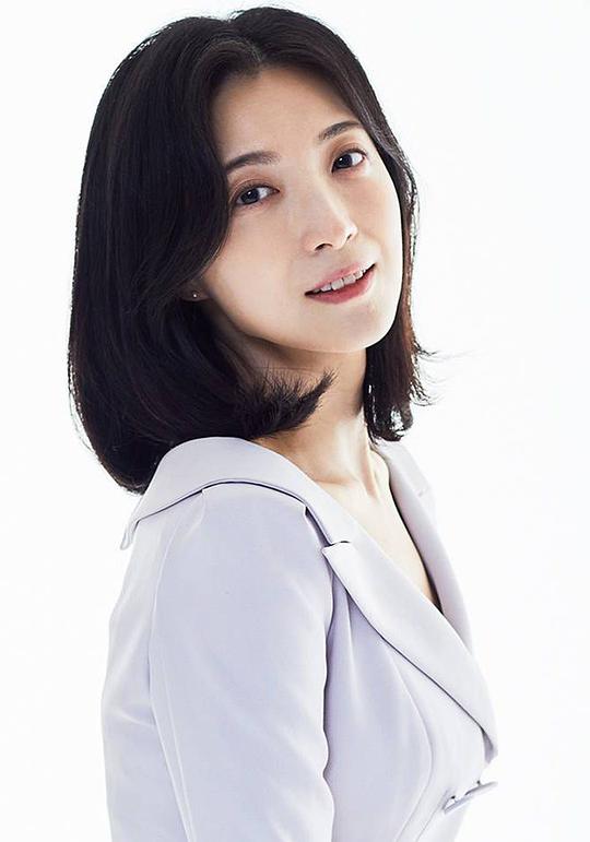 全秀芝 Su-ji Jeon