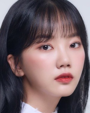 姜敏智 Min-ji Kang