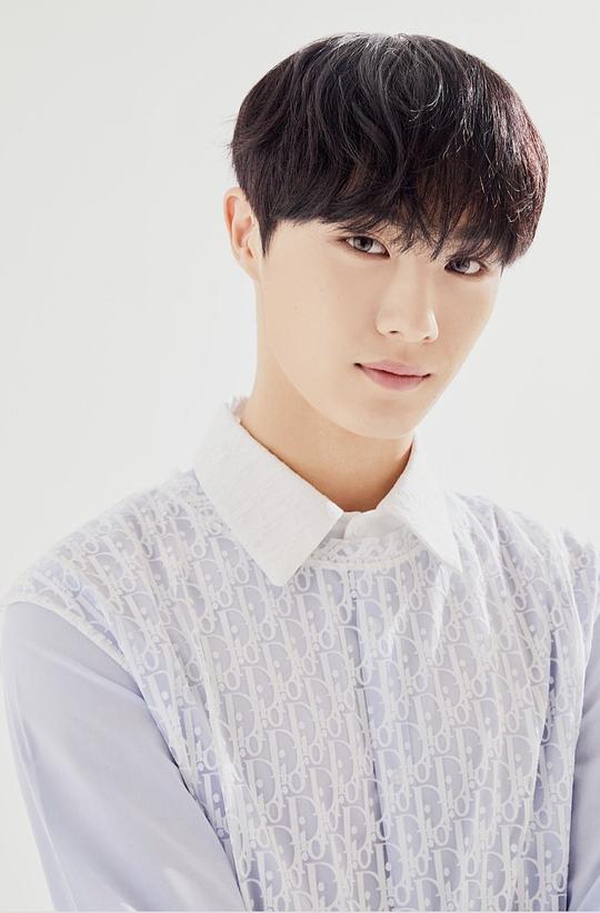 尹炫晳 Hyun-suk Yoon