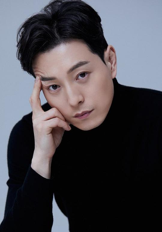 鄭成日 Jeong Seong-il