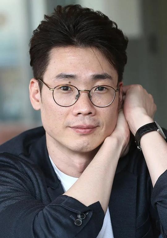 趙孝鎮 Hyojin Cho