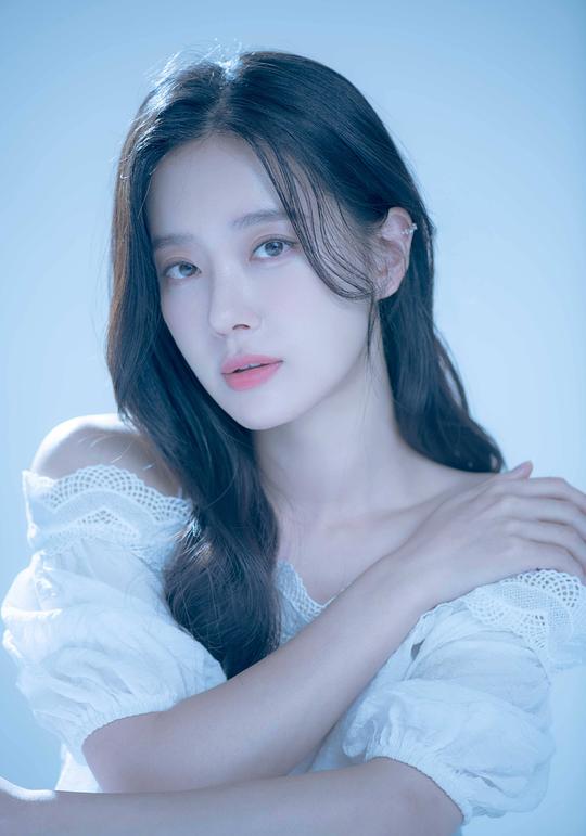 宋玟京 Min-kyeong Song