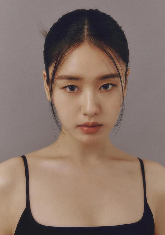 安恩真 Eunjin Ahn