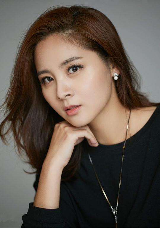 張珠妍 Jang Joo Yeon