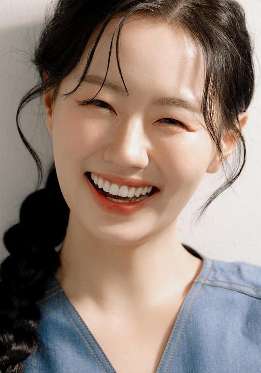 琴敏景 Min-kyeong Keum