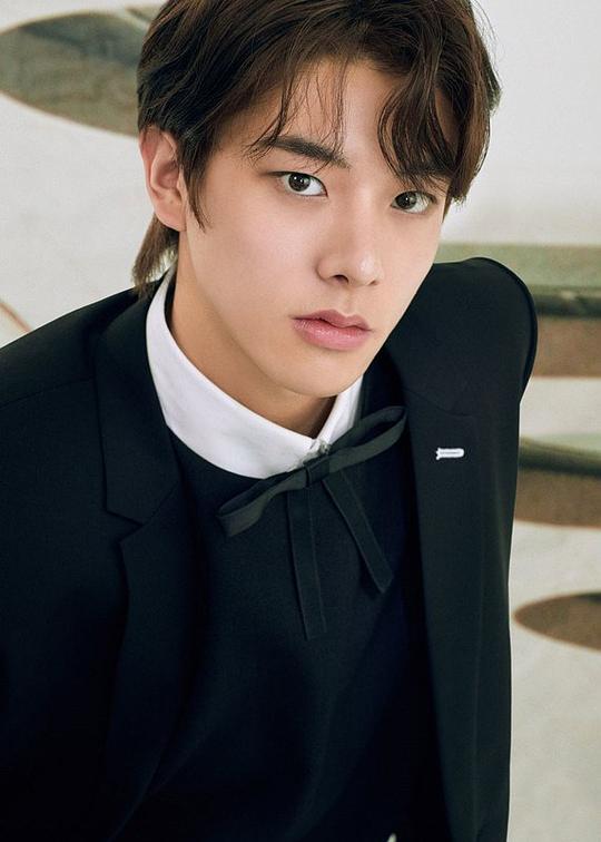 沈載倫 Sim Jaeyun