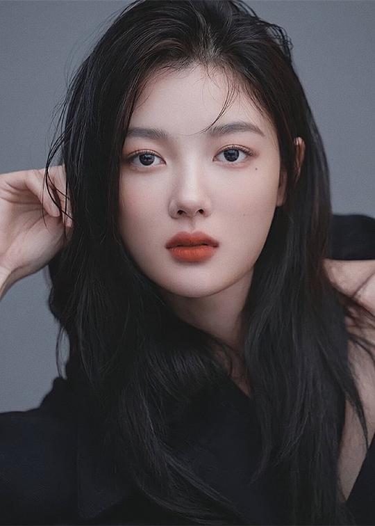 金裕貞 Yoo-Jeong Kim