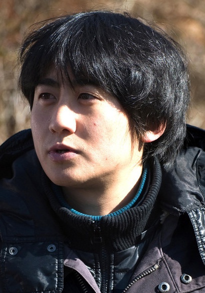 閔龍根 Yong-geun Min