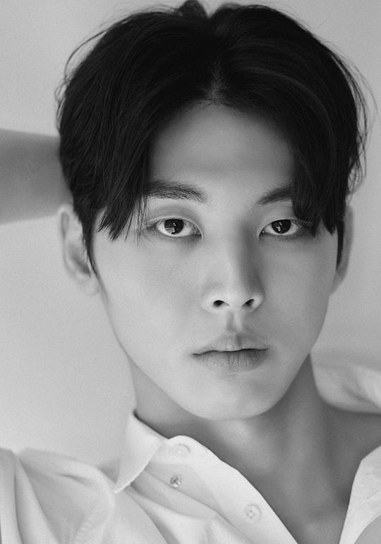 姜賢吾 Kang Hyun-oh