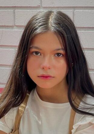 克里斯特爾·阿帕裡西奧 Cristal Aparicio