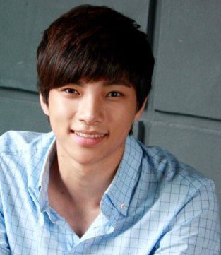 吳承允 Oh Seung-yoon