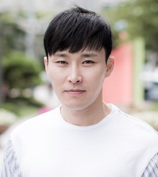 韓利進 Yi-jin Han