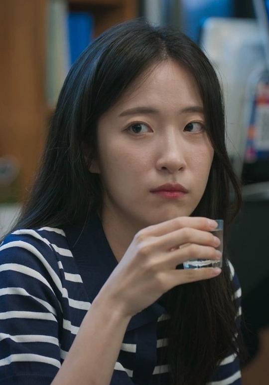 鄭智恩 Ji-Eun Jeong