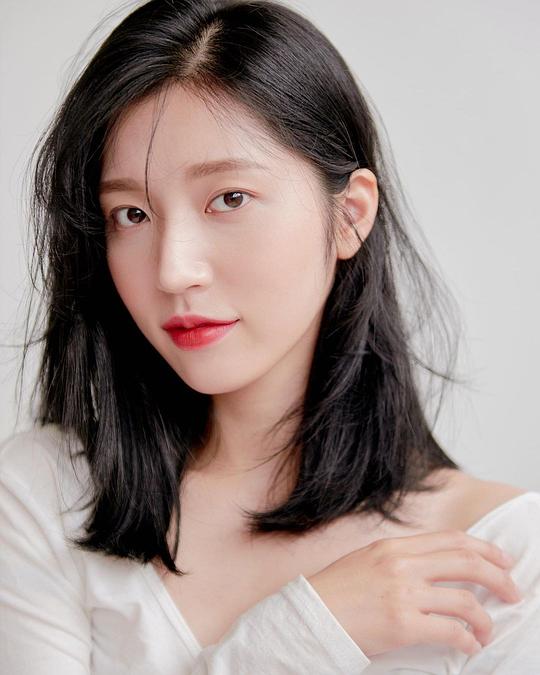 吳侑珍 Yoo-jin Oh