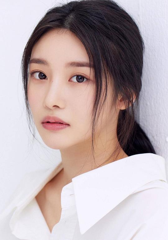 文瑞允 Seo-youn Mun