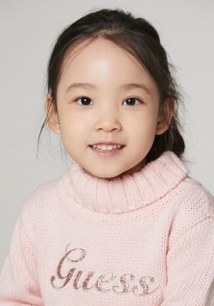 金夏恩 Kim Ha Eun