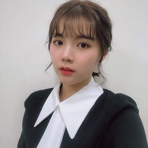 金斗麗 Kim Doo Ri