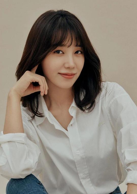 鄭恩地 Eun-ji Jung