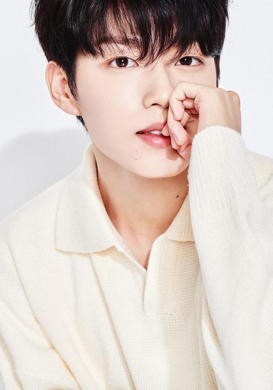 李津宇 Jin-woo Lee