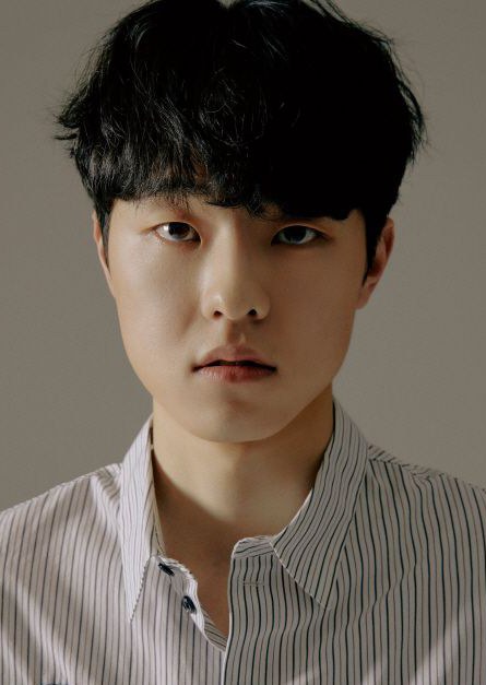 金東輝 Kim Dong Hwi