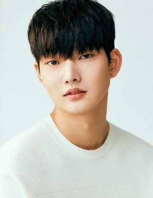 尹仲彬 Jong-bin Yoon