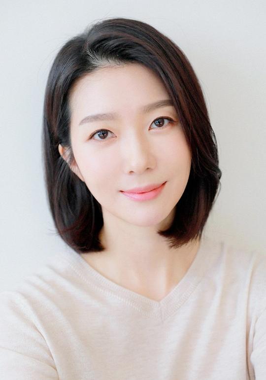 金芝賢 Ji-hyun Kim