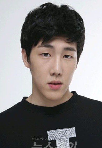 樸亞成 Ah-sung Park