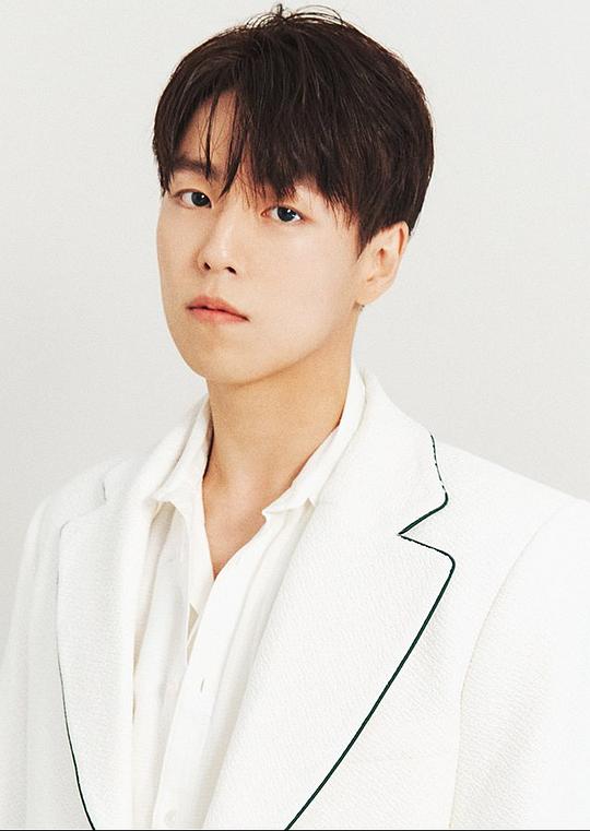 李玹雨 Hyun-Woo Lee