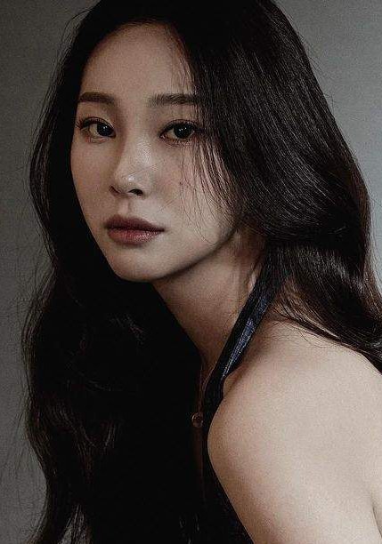 梁奏美 Yang Ju-mi