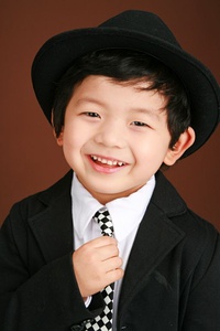 王晳鉉 Seok-hyeon Hwang