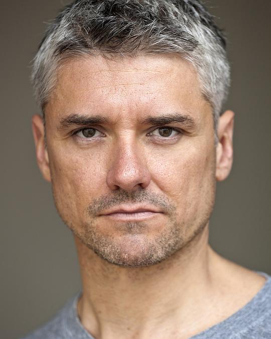 尼爾·克洛斯 Neil Cross