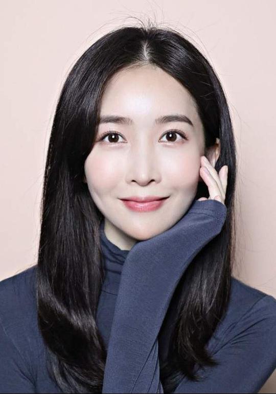 姜瑞妍 Seo-yeon Kang