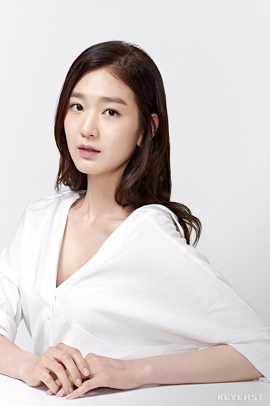 金惠仁 Hye-In Kim