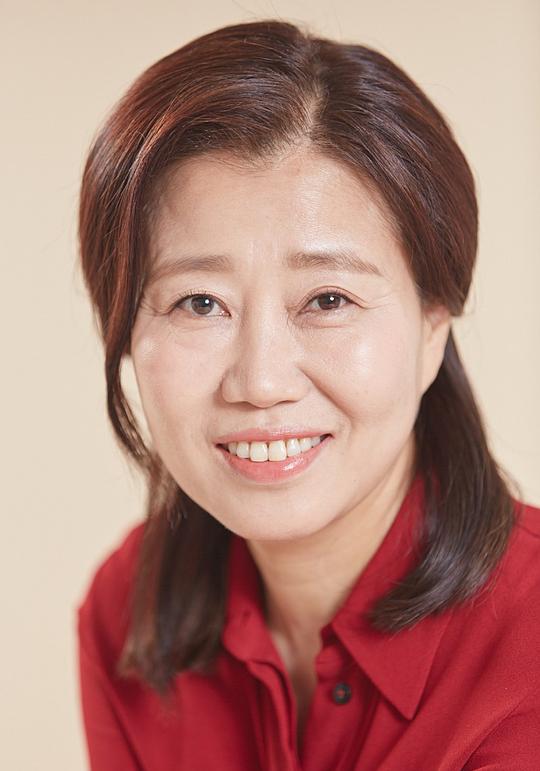 黃妍熙 Youn-Hee Hwang