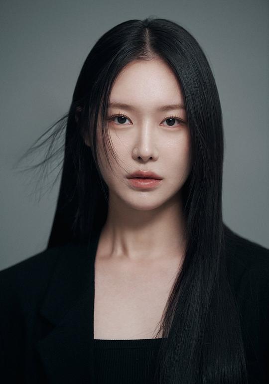 金玟瑩 Minyoung Kim