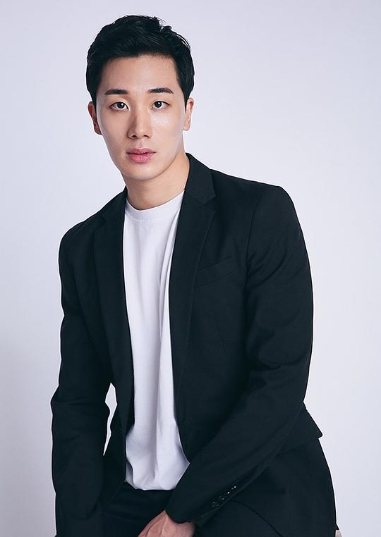 李瑞埈 Seo-jun Lee