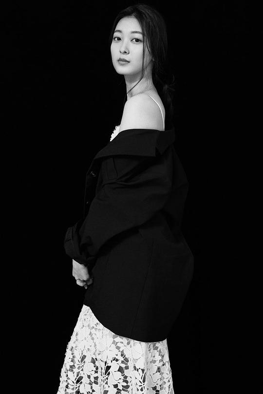 姜恩雅 Kang Eun A