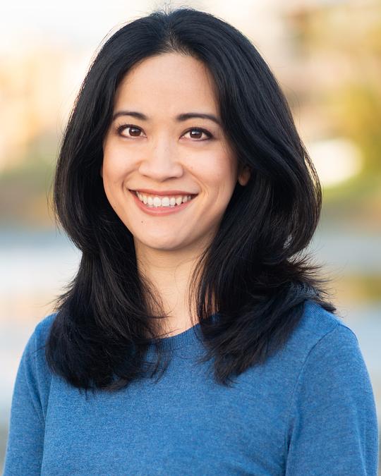 馮翠杏 Nicole Fong