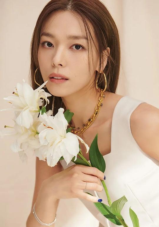 閔先藝 Min Sun-Ye