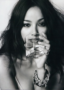 李孝利 Hyo-ri Lee