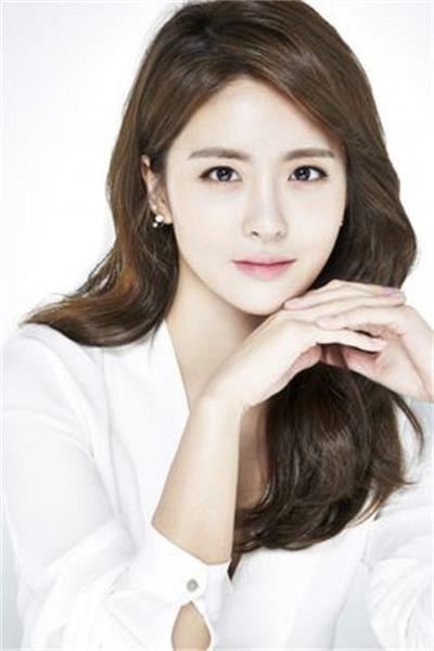 陳藝瑟 Ye-Sol Jin