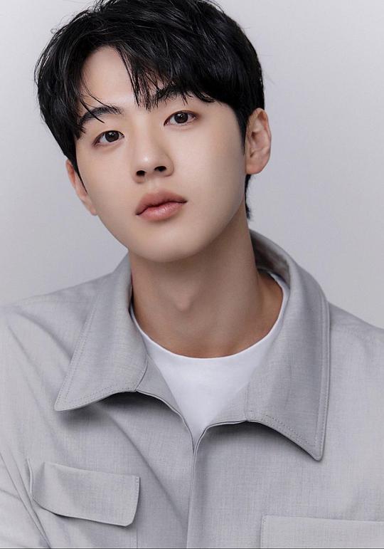 金賢鎮 Hyun Jin Kim