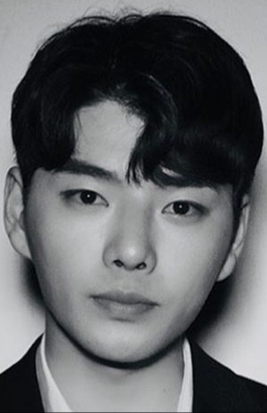 鄭喜榮 Jung Hee-young